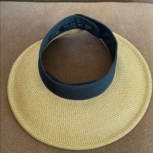 Eric Javits Women's Black and Tan Visor